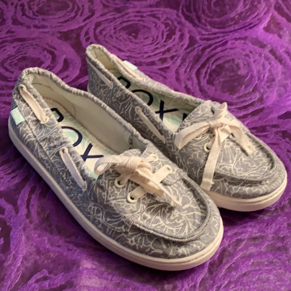 Cute Roxy flats, size 6, EUC!
